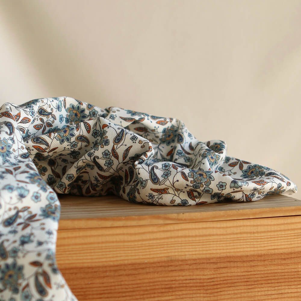 Théa - Piqué de coton organique gratté imprimé fleuri