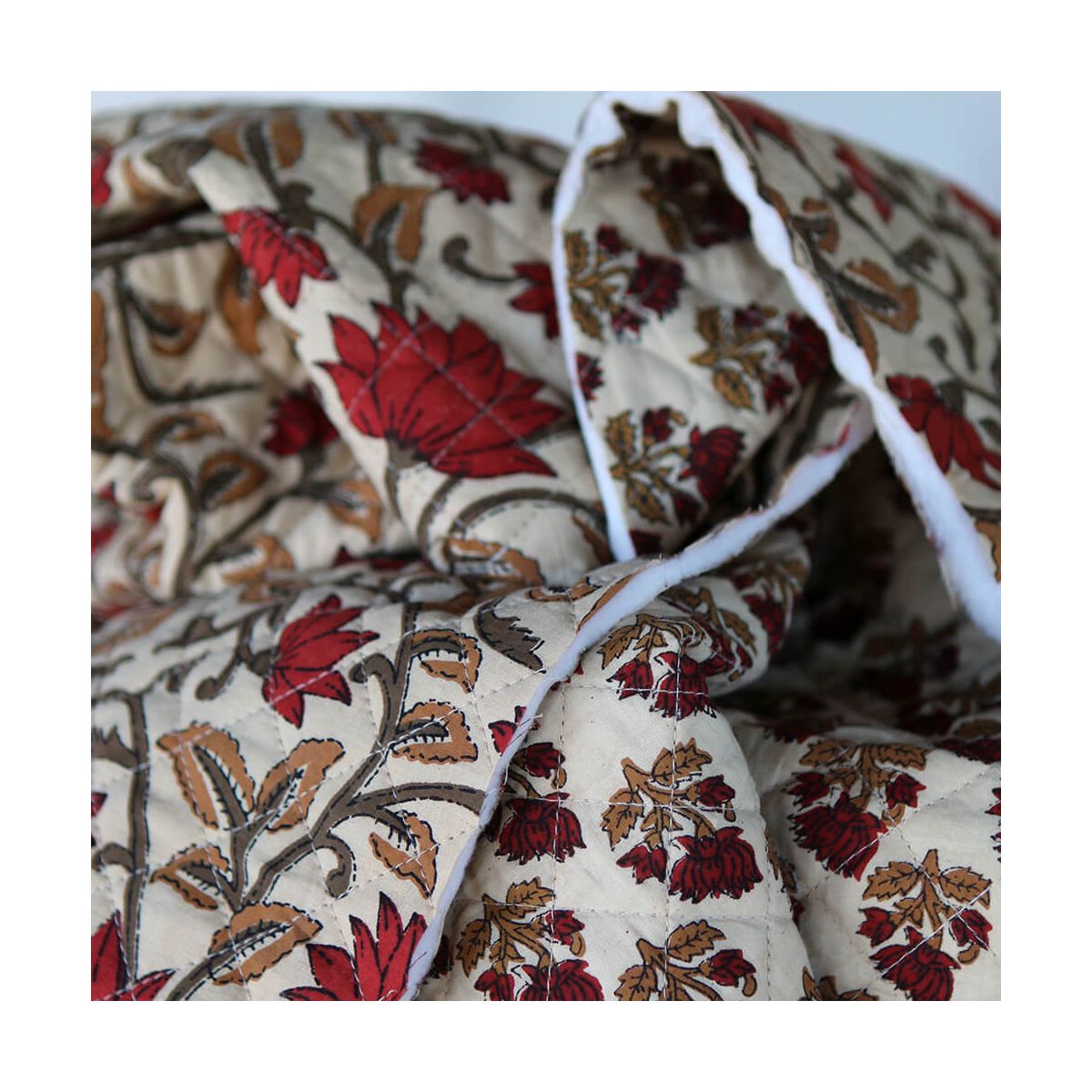 Shaivan - Tissu indien matelassé double face coton hand block largeur 100cm Shaivan - Tissu indien matelassé double face coton hand block largeur 100cm