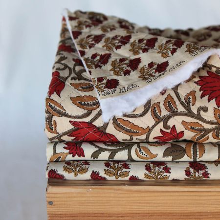 Shaivan - Tissu indien matelassé double face coton hand block largeur 100cm Shaivan - Tissu indien matelassé double face coton hand block largeur 100cm