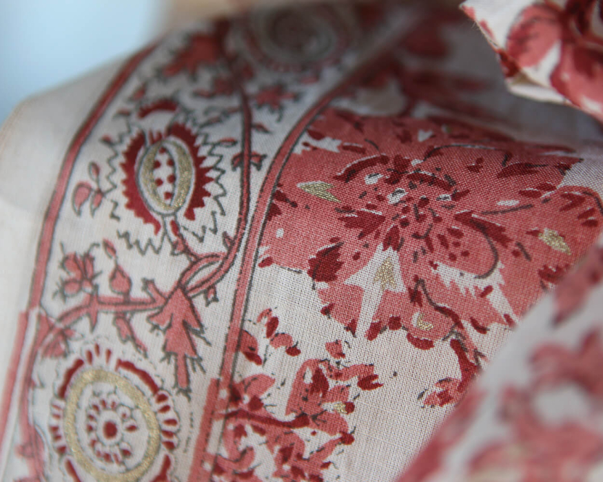 Anjali - Tissu indien coton hand block traditionnel touches de doré