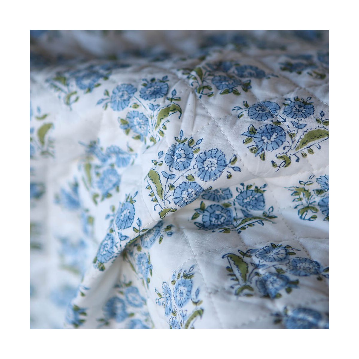 Anika - Tissu indien matelassé double face coton hand block largeur 100cm Anika - Tissu indien matelassé double face coton hand block largeur 100cm
