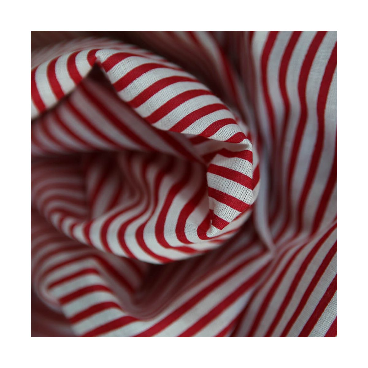 Rayures rouge - Tissu indien coton hand block traditionnel Rayures rouge - Tissu indien coton hand block traditionnel