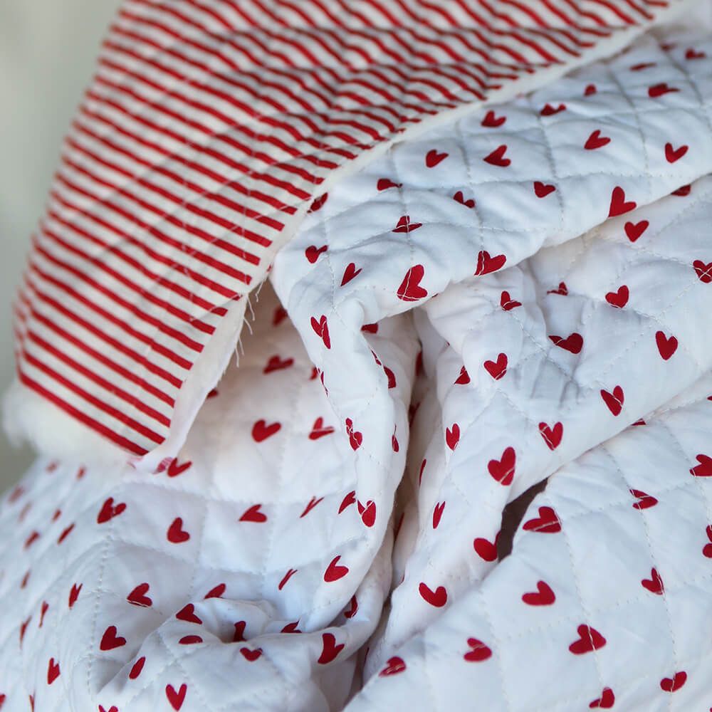 Dil / coeurs rouges - Tissu indien matelassé double face coton hand block largeur 100cm