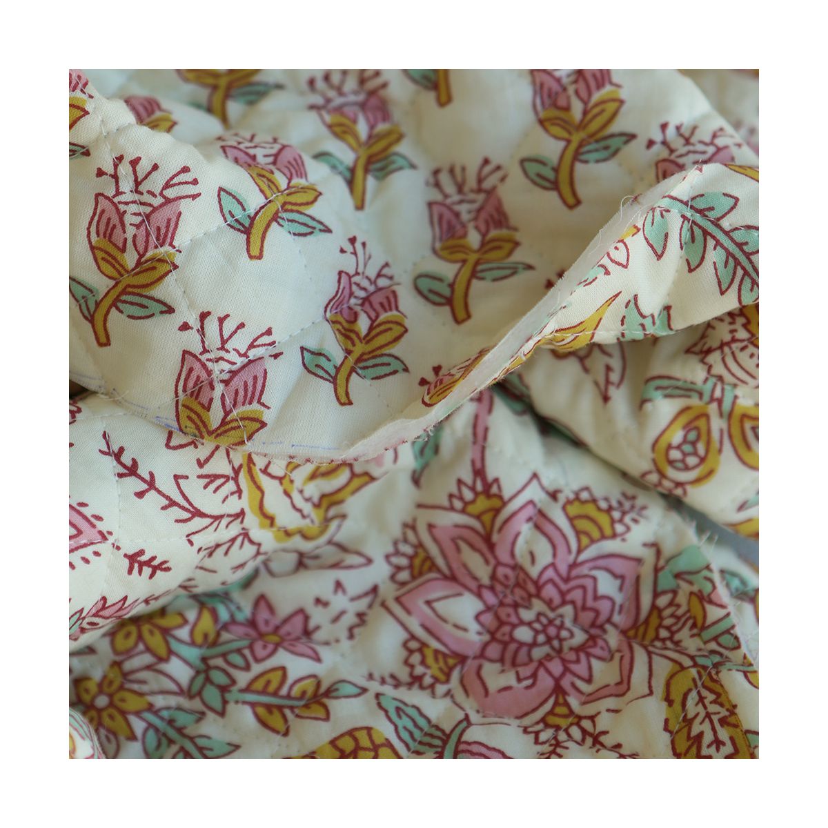 Naveen - Tissu indien matelassé double face coton hand block largeur 100cm