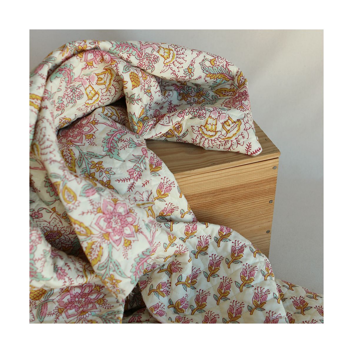 Naveen - Tissu indien matelassé double face coton hand block largeur 100cm