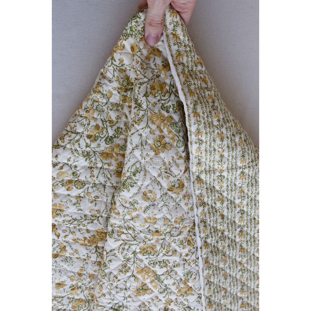 Karishma jaune - Tissu indien matelassé double face coton hand block largeur 100cm