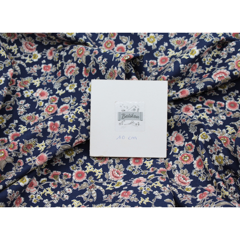 Tissu twill de coton organique imprimé fleuri bleu marine