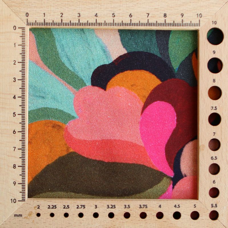 Abiva - Viscose imprimé graphique et fleuri fuschia