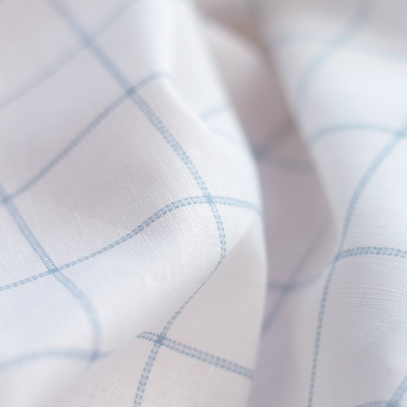 Tissu lin coton fond blanc lait quadrillage bleu horizon