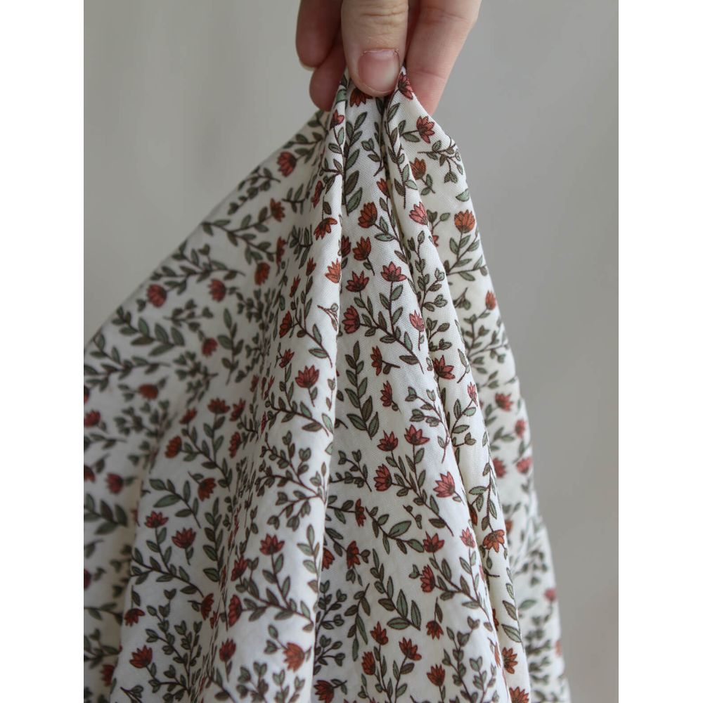 Madeleine - Double gaze de coton fond écru motif fleuri
