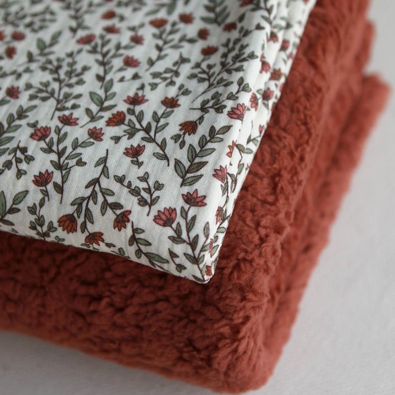 Madeleine - Double gaze de coton fond écru motif fleuri