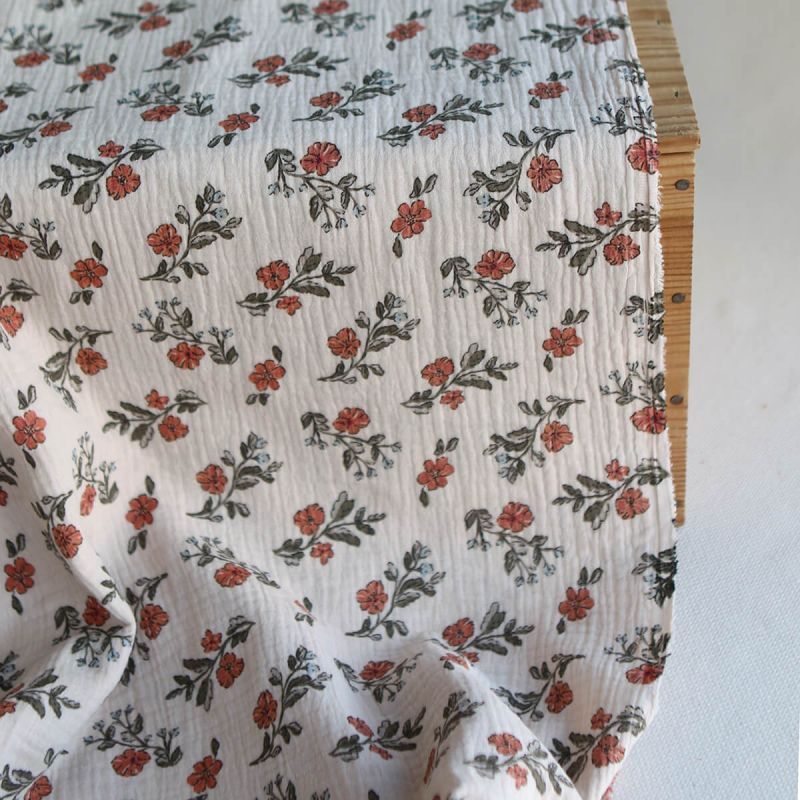 Lina - Double gaze de coton fond crème motif fleuri