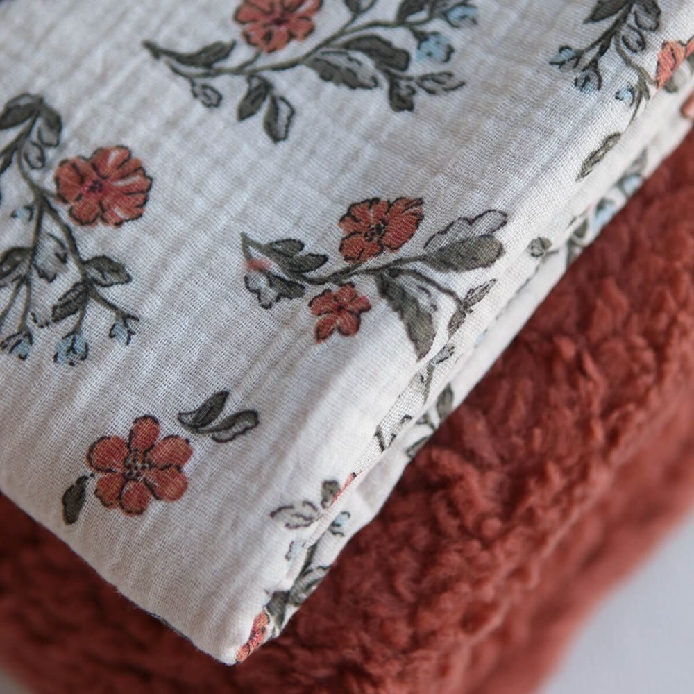 Lina - Double gaze de coton fond crème motif fleuri