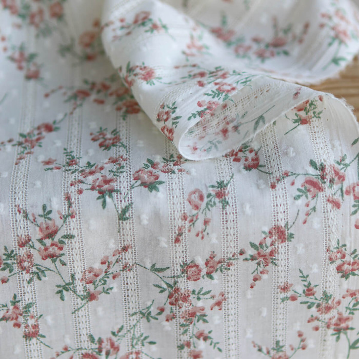 Blandine - Broderie anglaise plumetis coton texturé imprimé fleuri