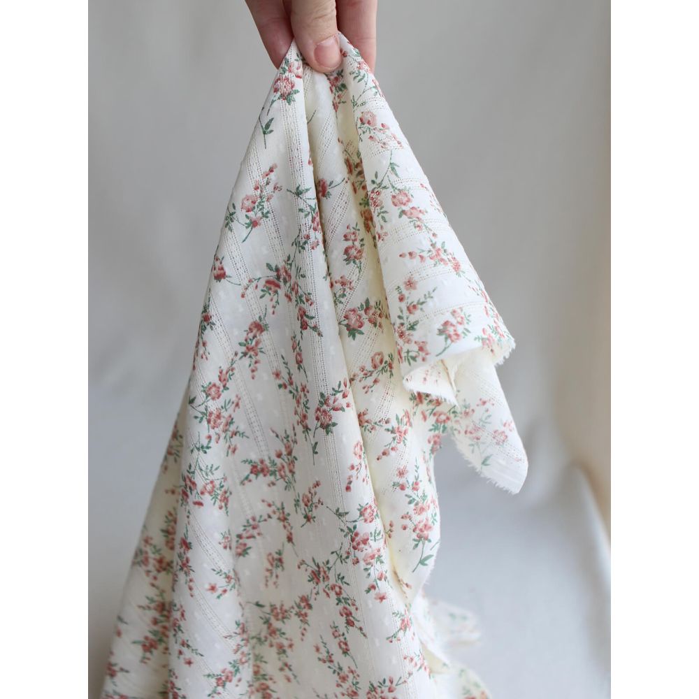 Blandine - Broderie anglaise plumetis coton texturé imprimé fleuri