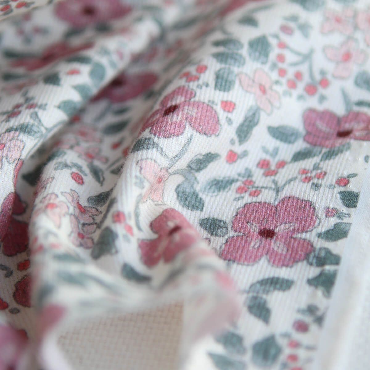 Flavie - Piqué de coton organique gratté imprimé fleuri