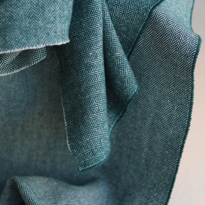 Tissu chevrons texturé coton / laine coloris Pétrole