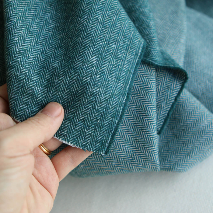 Tissu chevrons texturé coton / laine coloris Pétrole