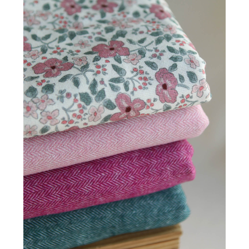 Tissu chevrons texturé coton / laine coloris framboise