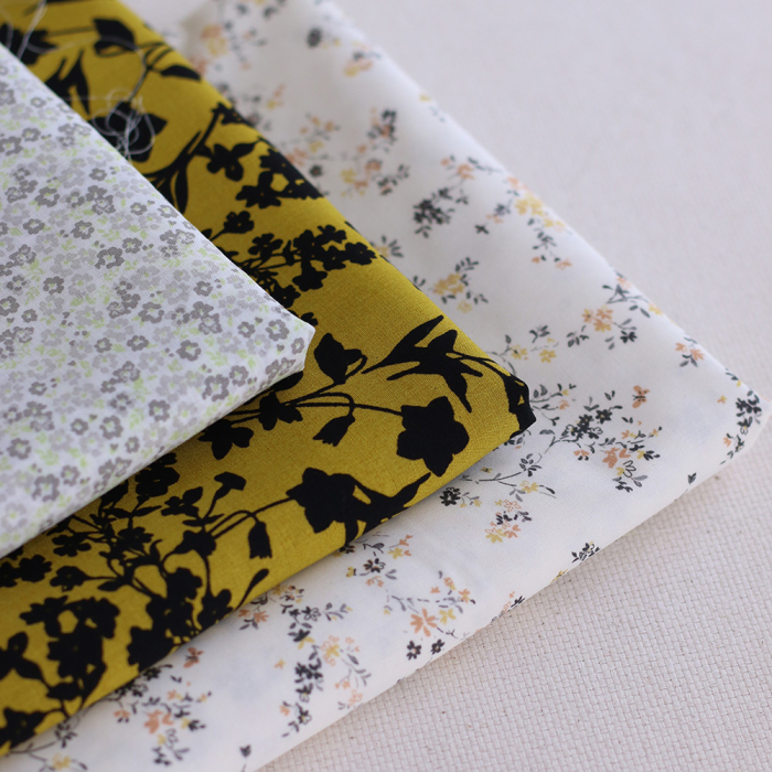 Batiste de coton BIO douce petit motif fleuri