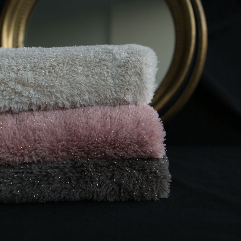 Meora - fausse fourrure / moumoute sherpa lurex nude rose