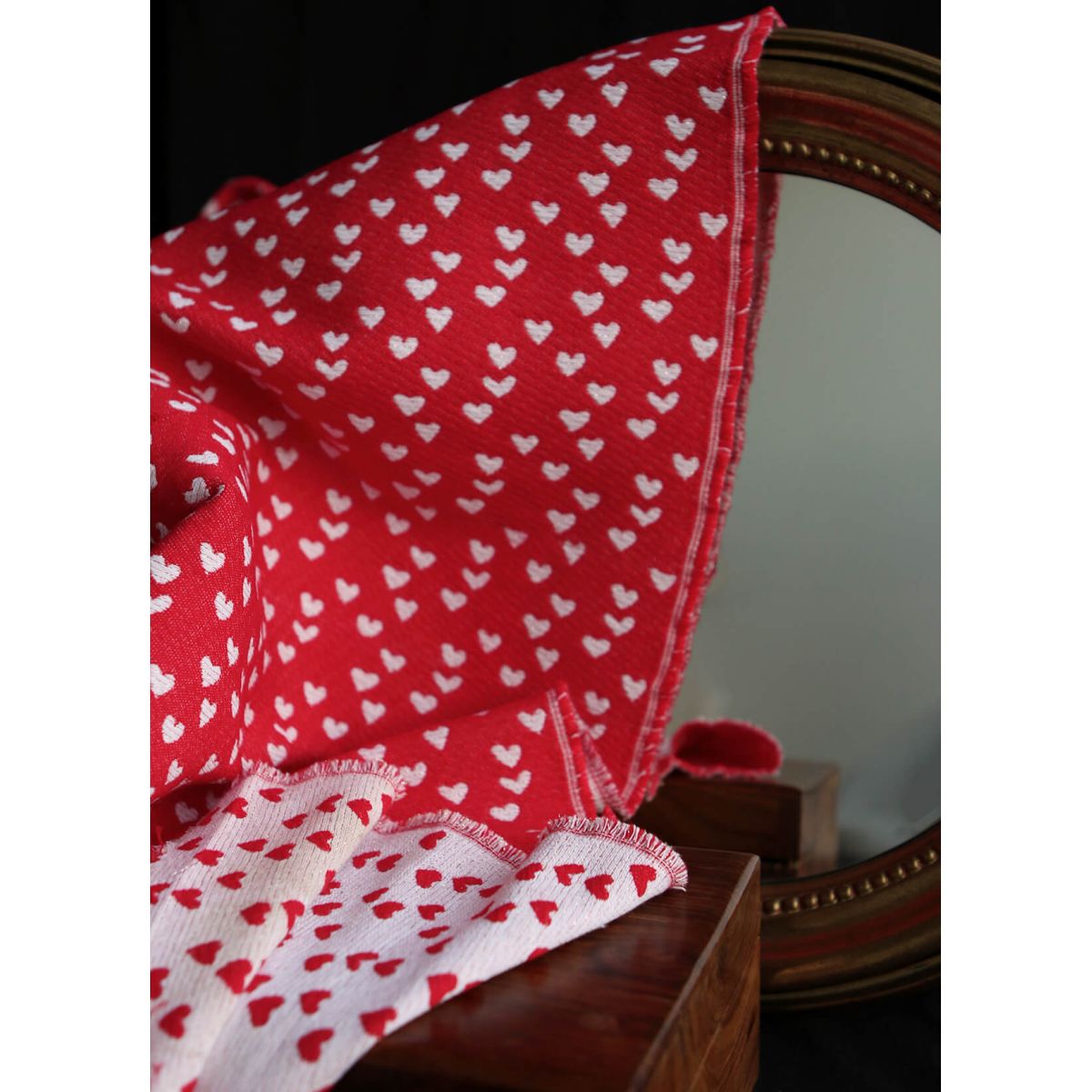 Merry - Tissu jacquard coeurs rouge et blanc / doré made in France