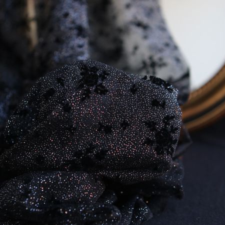 Tulle souple Made in France noir / argenté floqué fleurs velours noir