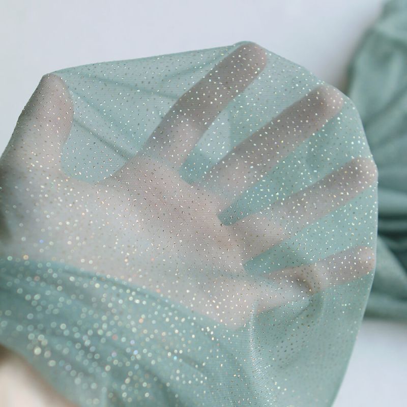 Tulle souple vert sauge / doré