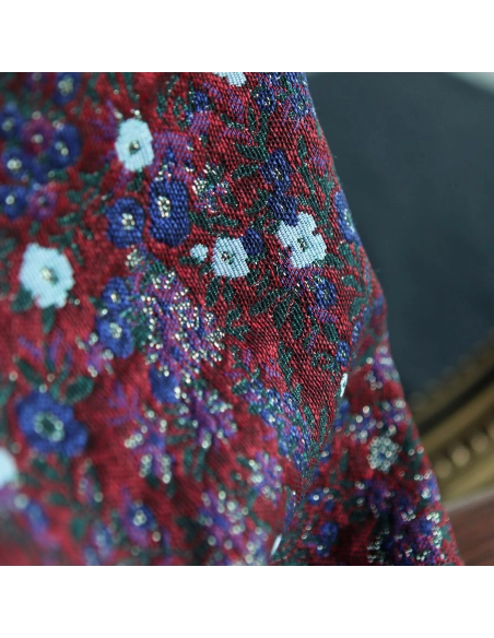 Azalée - Tissu jacquard fond rouge / fleuri bleu et doré made in France
