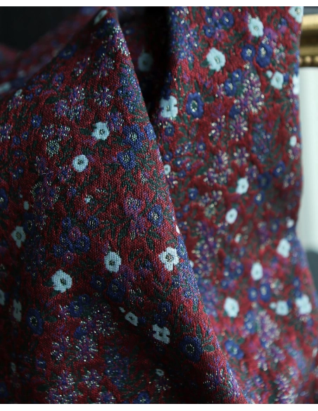 Azalée - Tissu jacquard fond rouge / fleuri bleu et doré made in France