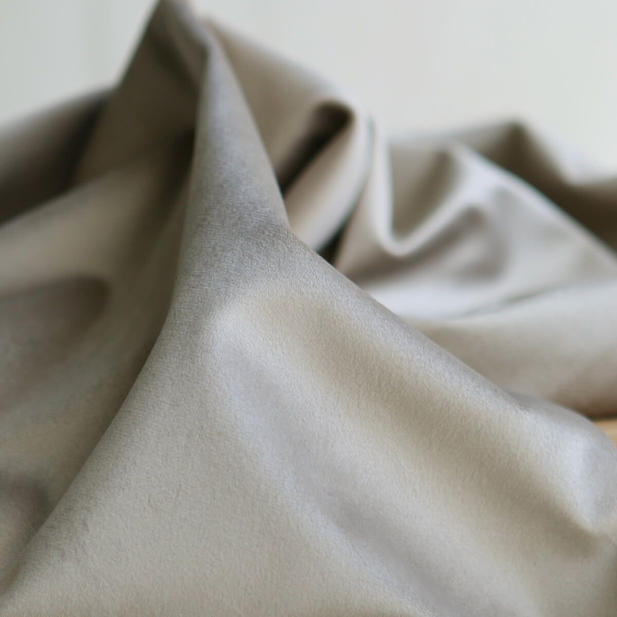 Velours ras coloris champagne