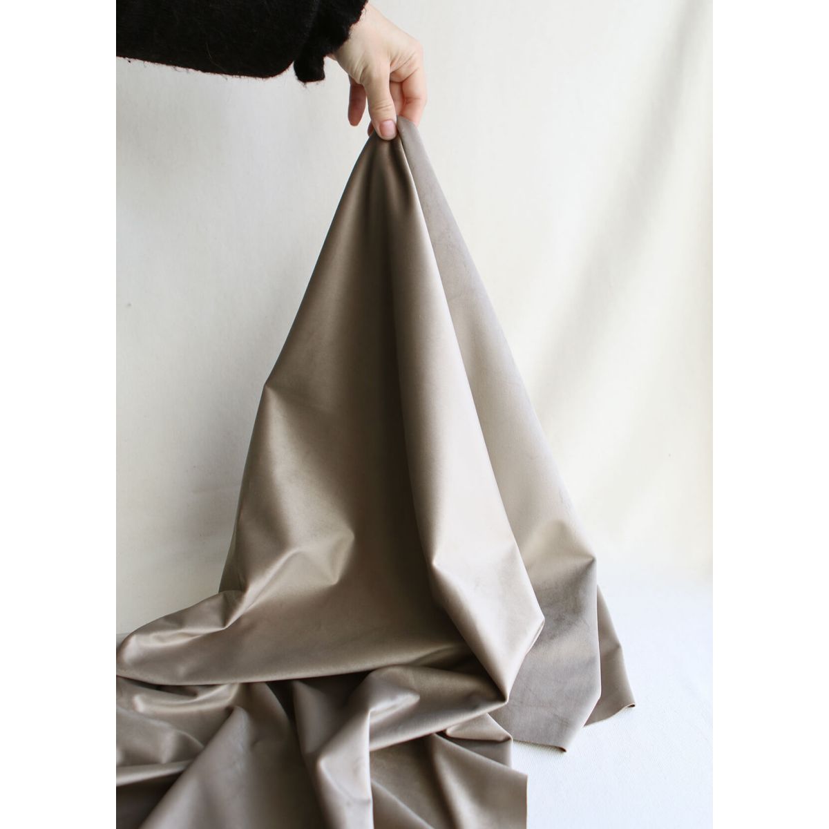 Velours ras coloris champagne