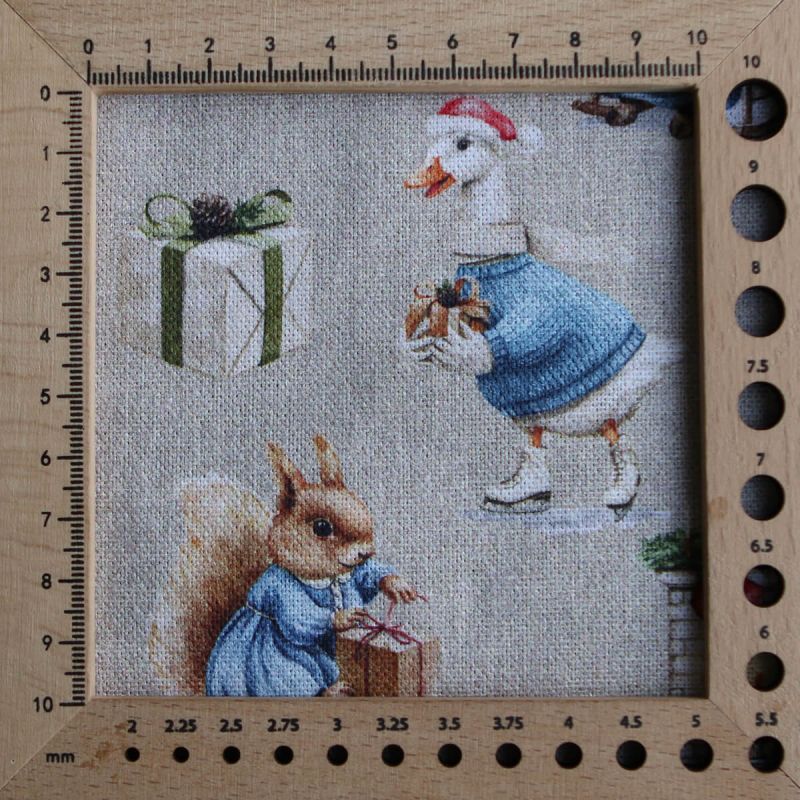 Toile de coton canvas motif animaux de noël fond beige