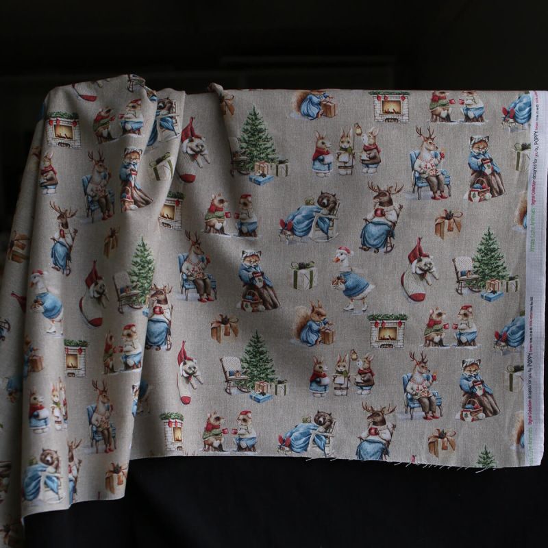 Toile de coton canvas motif animaux de noël fond beige