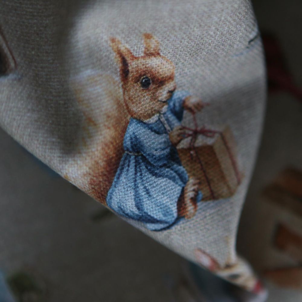 Toile de coton canvas motif animaux de noël fond beige