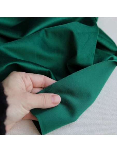Velours ras coloris émeraude