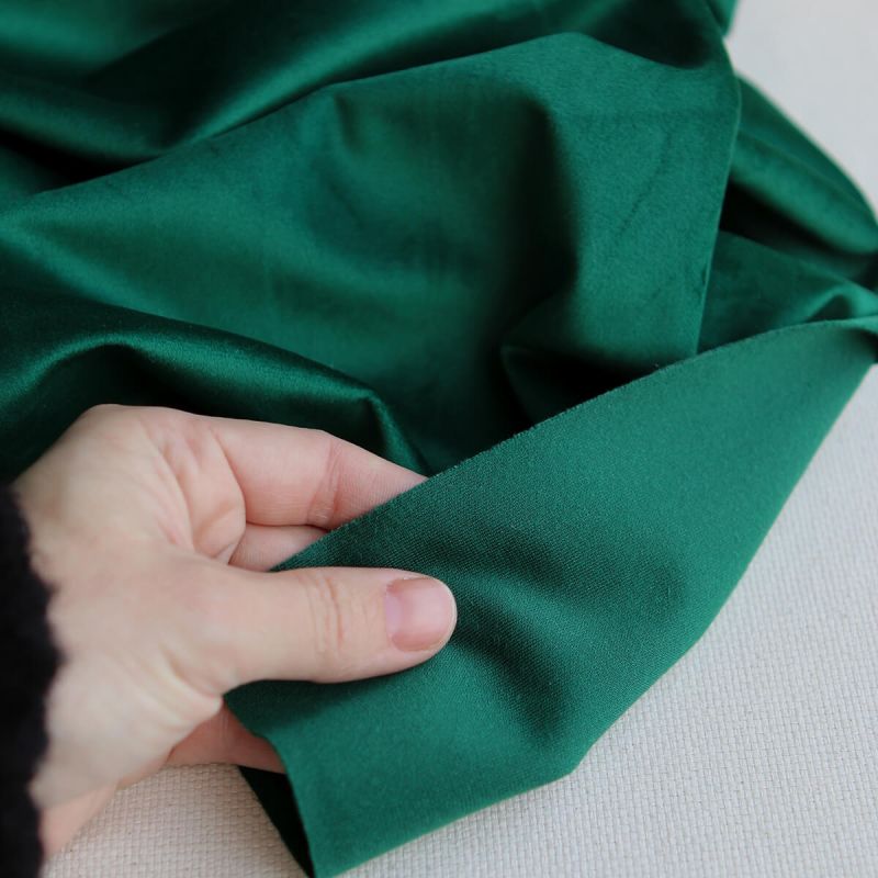 Velours ras coloris émeraude