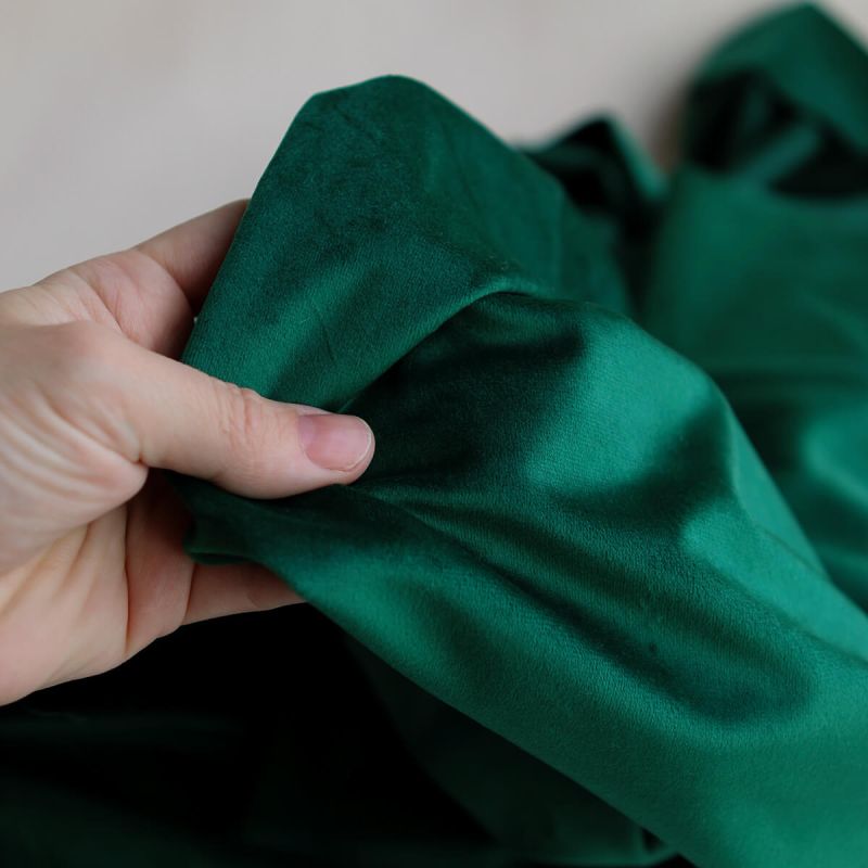 Velours ras coloris émeraude
