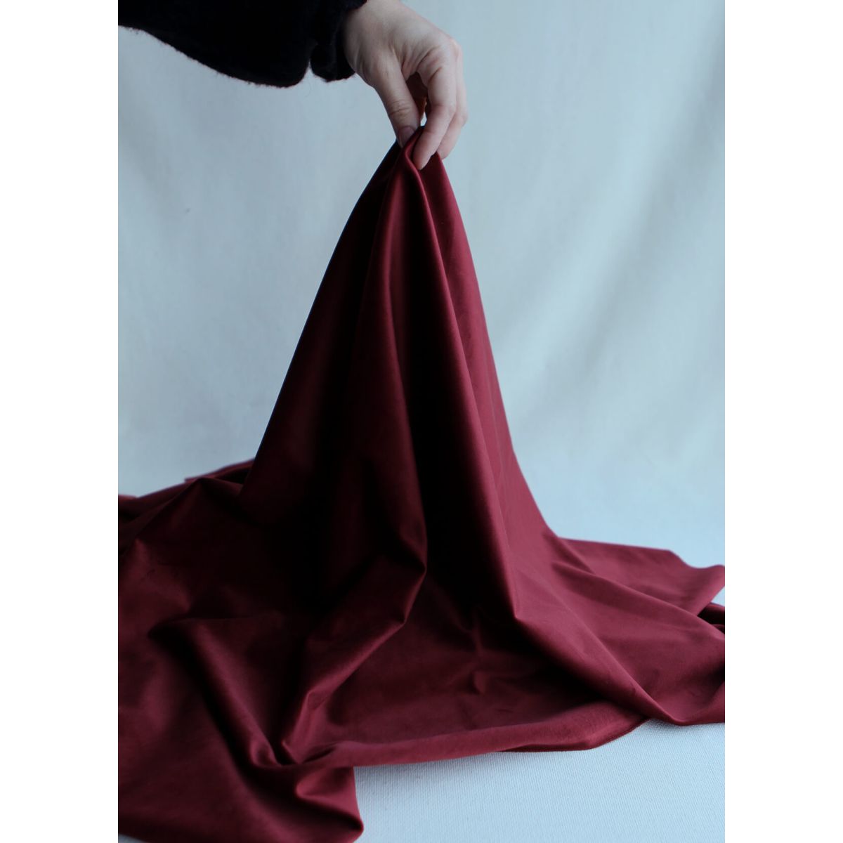 Velours ras coloris bordeaux