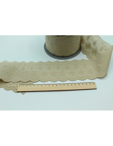 Galon coton broderie anglaise brodé 85mm x 1m grège