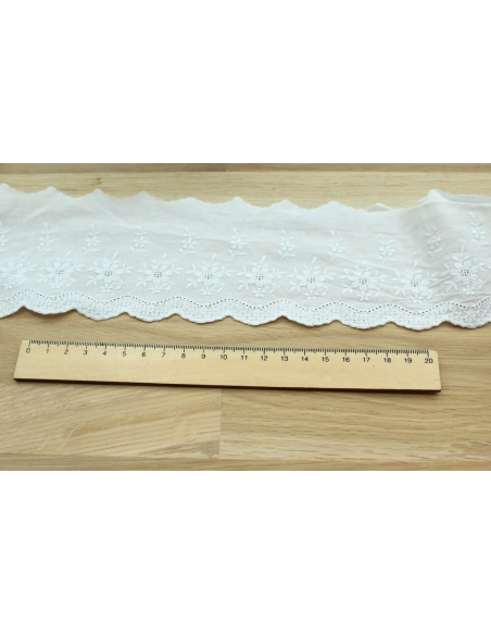 Galon coton broderie anglaise brodé 75mm x 1m blanc