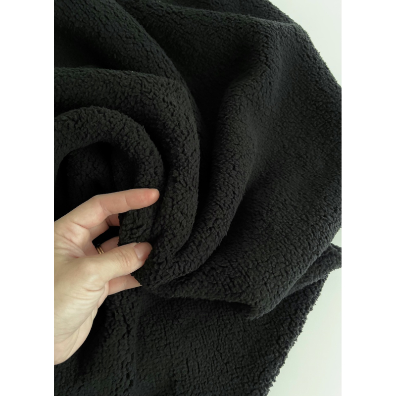 Teddy / moumoute bouclé coloris noir