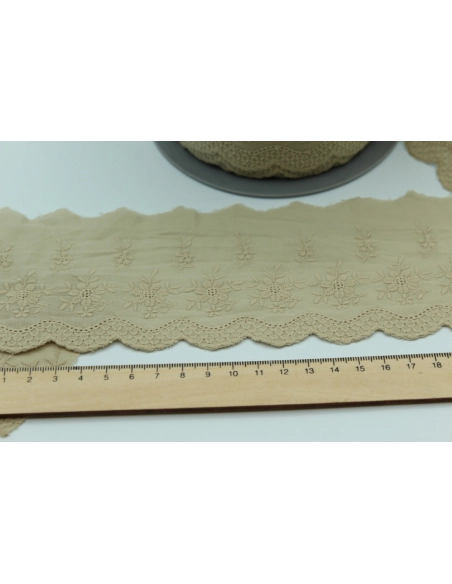 Galon coton broderie anglaise brodé 47mm x 1m grège