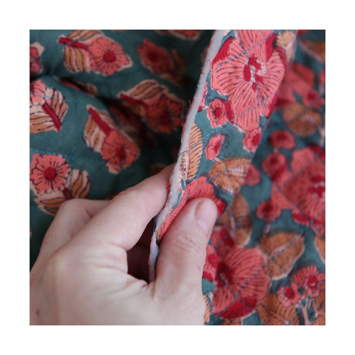 Sahar - Tissu indien matelassé double face coton hand block teal largeur 100cm