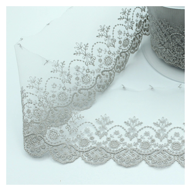 Galon dentelle tulle brodé 95mm x 1m gris clair