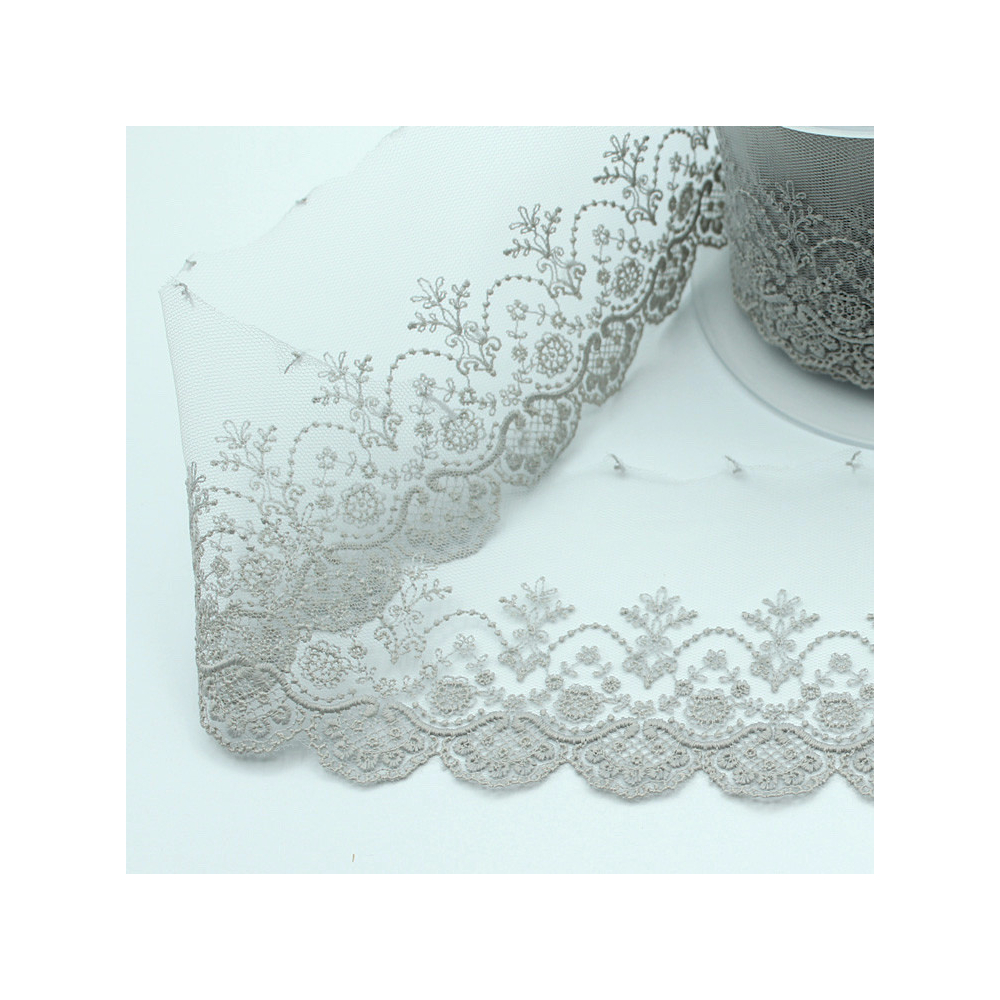 Galon dentelle tulle brodé 95mm x 1m gris clair