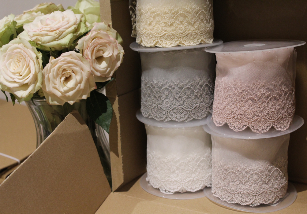 Galon dentelle tulle brodé 95mm x 1m écru