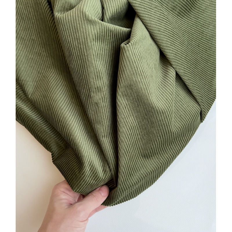 Velours à côtes coton organique coloris vert mousse  - 2