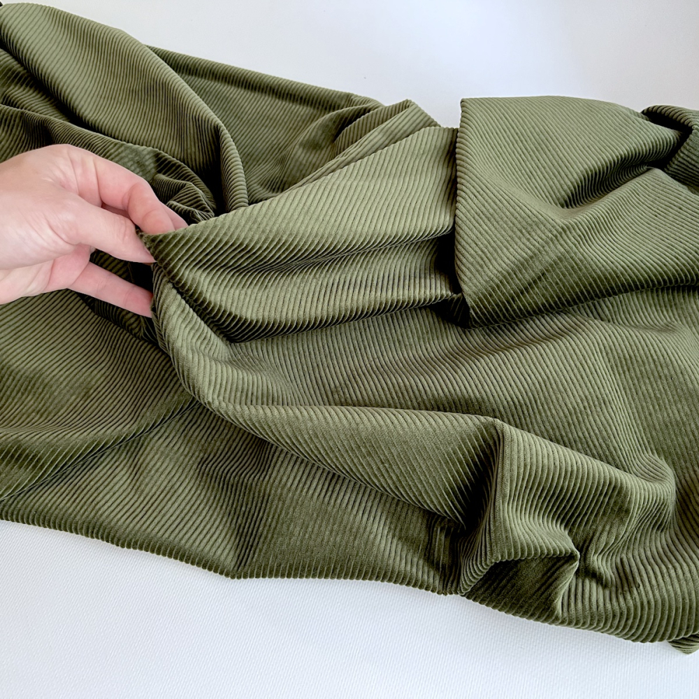 Velours à côtes coton organique coloris vert mousse  - 3