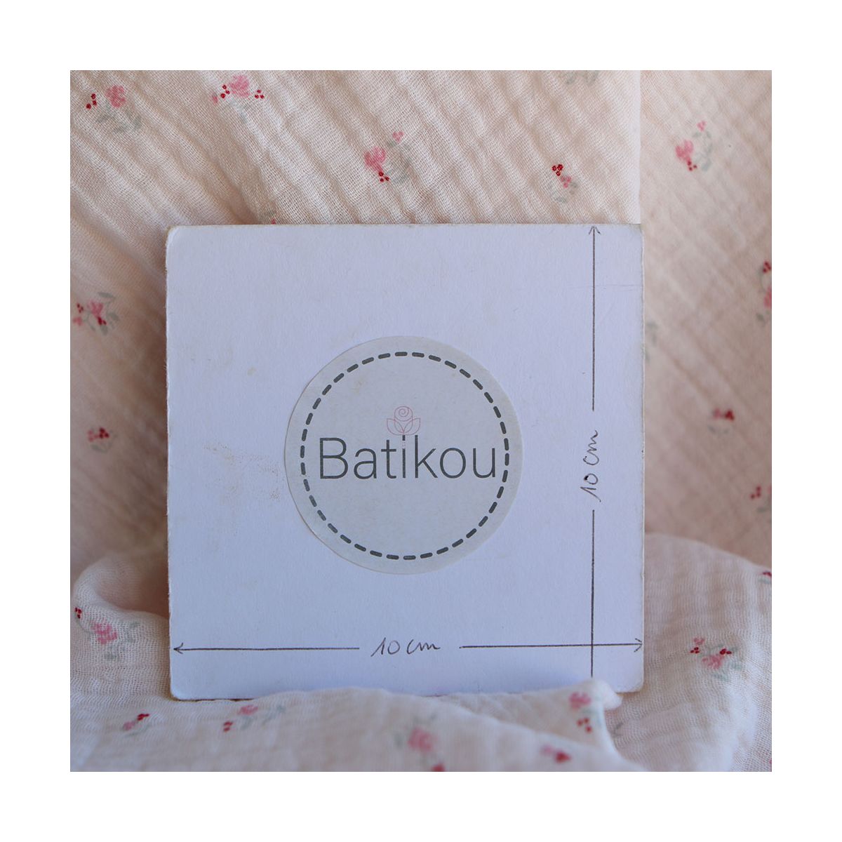 Leonie - Double gaze de coton motif fond rose tendre motif petit fleuri